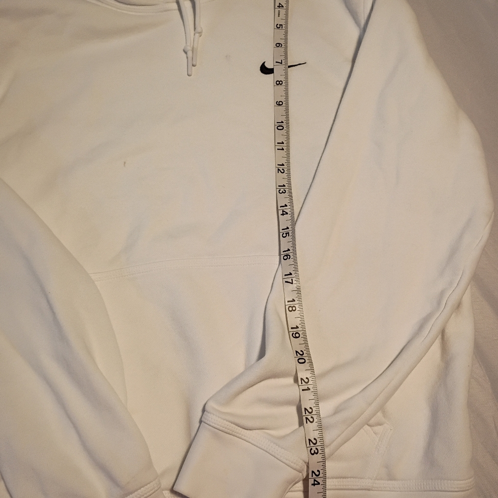 Nike White Pullover Hoodie With Embroidered Nike Logo - Picture 4 of 7